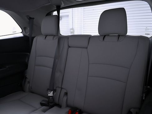Used 2022 Honda Pilot Touring image 23
