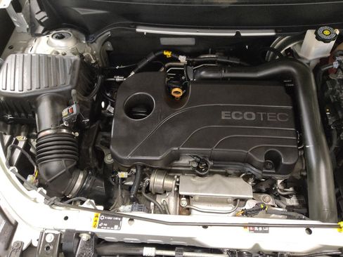 Used 2021 Chevrolet Equinox LT FWD image 30