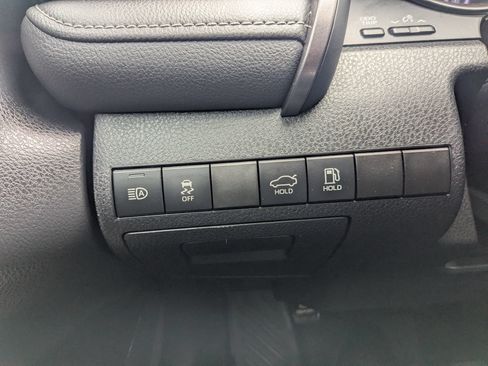 Used 2023 Toyota Camry SE w/ Convenience Package FWD image 20