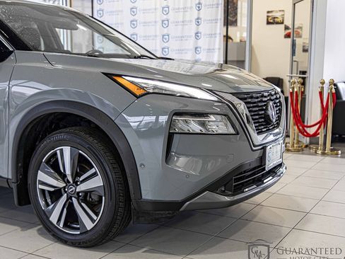 Used 2022 Nissan Rogue SL w/ SL Premium Package image 4