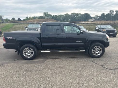 Used 2012 Toyota Tacoma 4x4 Double Cab w/ TRD Sport Upgrade Pkg image 8