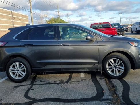 Used 2017 Ford Edge SEL image 9
