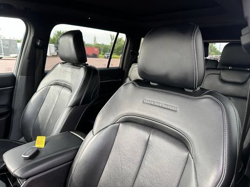 Used 2023 Jeep Grand Cherokee L Overland AWD/4WD image 13