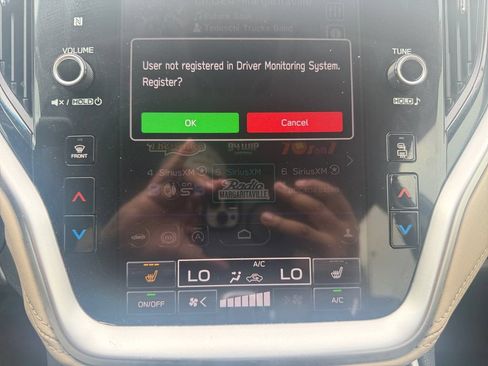 Used 2021 Subaru Outback Limited w/ Popular Package #2 AWD/4WD image 21