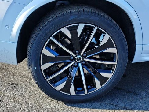 New 2026 Volvo XC90 T8 Ultra image 31