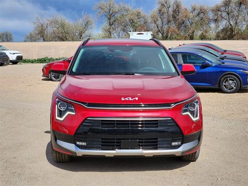 New 2025 Kia Niro EX Touring image 5