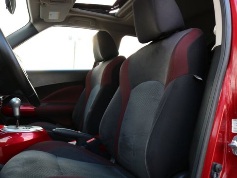 Used 2015 Nissan Juke SV w/ Cold Weather Package image 20