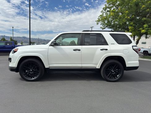 Used 2020 Toyota 4Runner Nightshade image 4