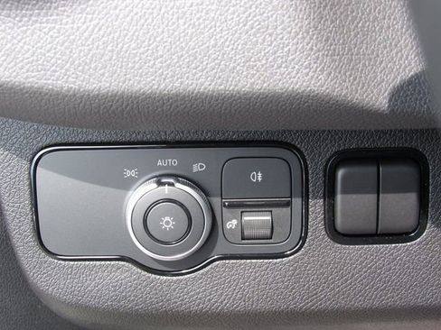 New 2025 Mercedes-Benz Sprinter 2500 image 37