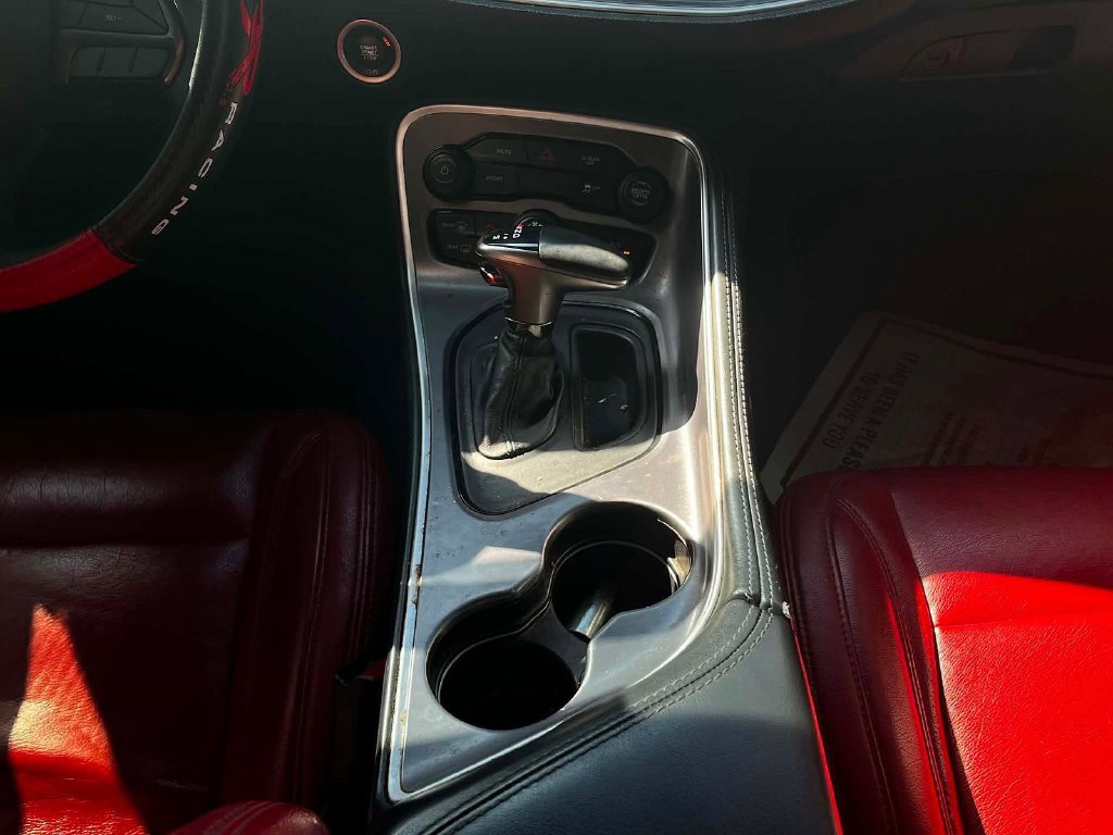 Used 2019 Dodge Challenger SXT RWD image 9