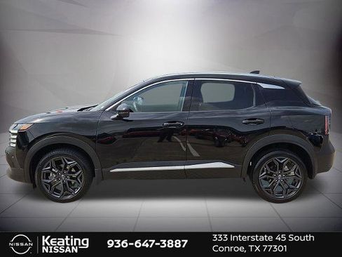 Certified 2025 Nissan Kicks SR image 7