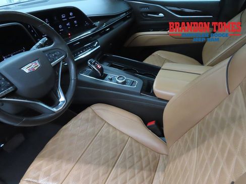 Used 2023 Cadillac Escalade Sport AWD/4WD image 20