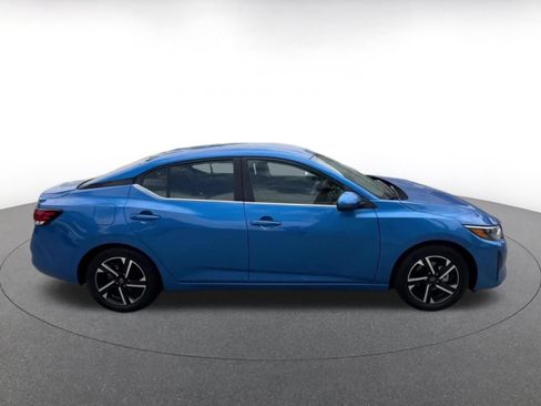 Used 2025 Nissan Sentra SV FWD image 16