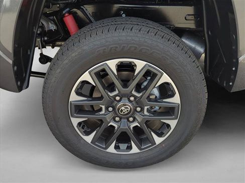 New 2026 Toyota Tundra Limited AWD/4WD image 9