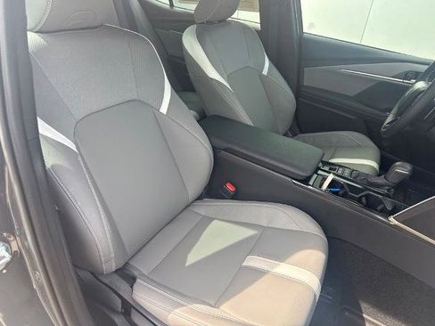 Used 2026 Toyota Camry SE FWD image 31