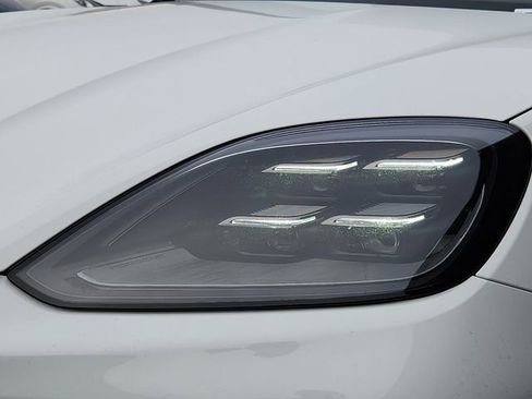 New 2026 Porsche Cayenne Coupe AWD/4WD image 11