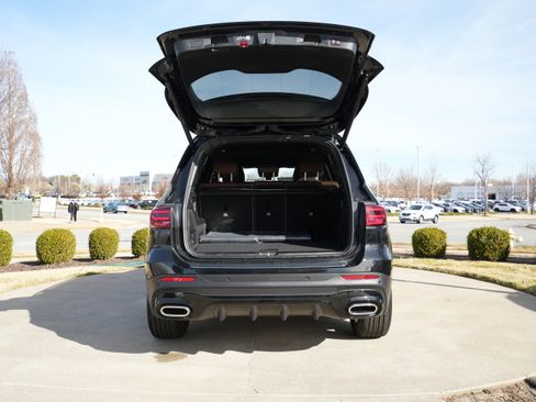 New 2026 Mercedes-Benz GLB 250 4MATIC image 17