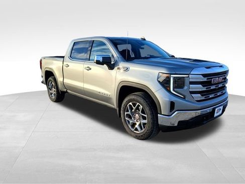 New 2026 GMC Sierra 1500 SLE image 7
