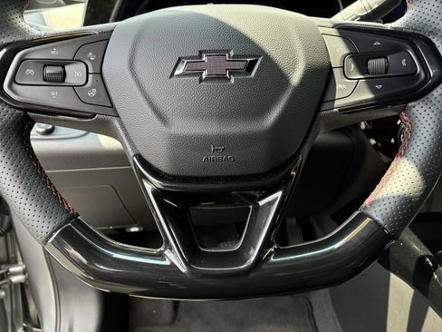 Used 2024 Chevrolet Trax RS w/ Driver Confidence Package FWD image 27