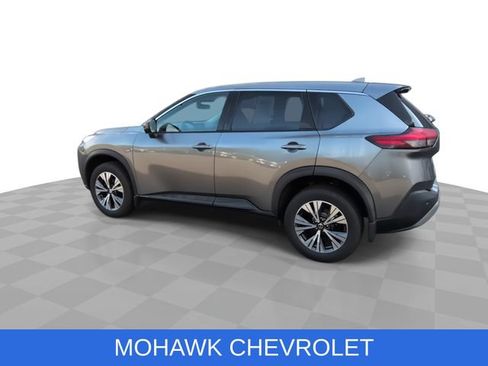 Used 2021 Nissan Rogue SV AWD/4WD image 6