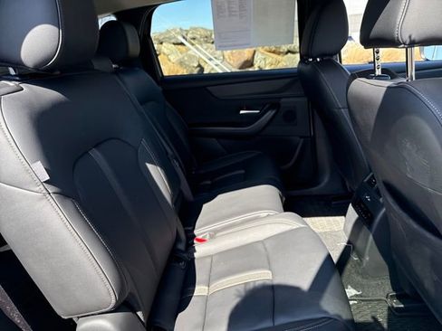 Certified 2025 MAZDA CX-90 3.3 Turbo w/ Select Package image 12