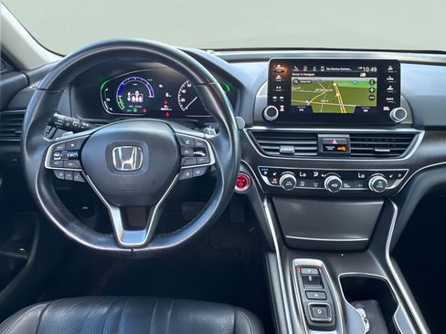 Used 2022 Honda Accord Touring image 12