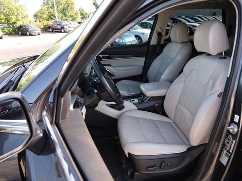 Used 2022 Kia Telluride EX w/ EX Premium Package FWD image 10