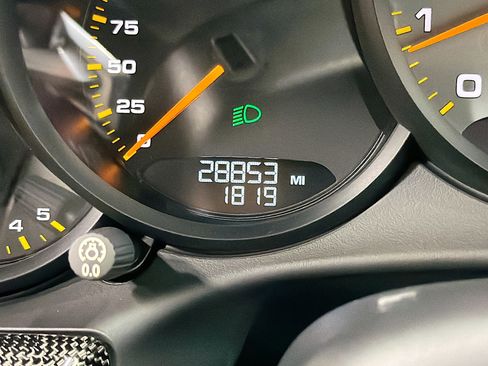 Used 2016 Porsche 911 GT3 RS image 34