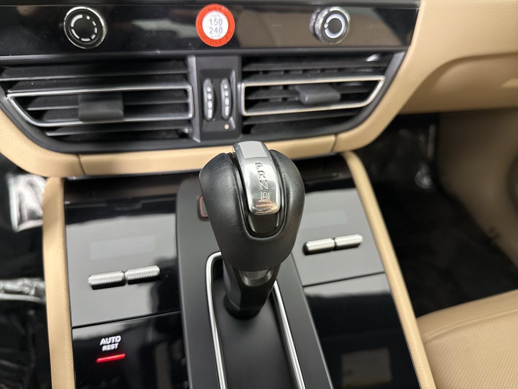 Certified 2023 Porsche Macan w/ Premium Package Plus AWD/4WD image 33