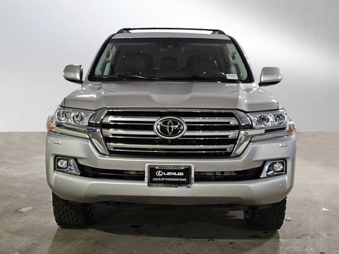 Used 2019 Toyota Land Cruiser image 8