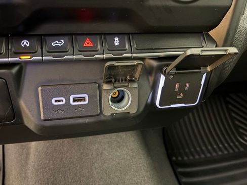 Used 2024 Chevrolet Silverado 1500 Custom AWD/4WD image 32