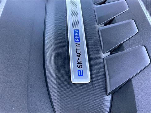 Used 2024 MAZDA CX-90 Plug-In Hybrid w/ Premium Pkg image 30