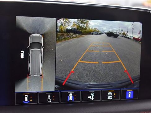 Certified 2023 Chevrolet Suburban RST w/ Sport Performance Package image 38