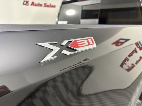 Used 2024 GMC Sierra 1500 SLT w/ SLT Premium Plus Package image 11