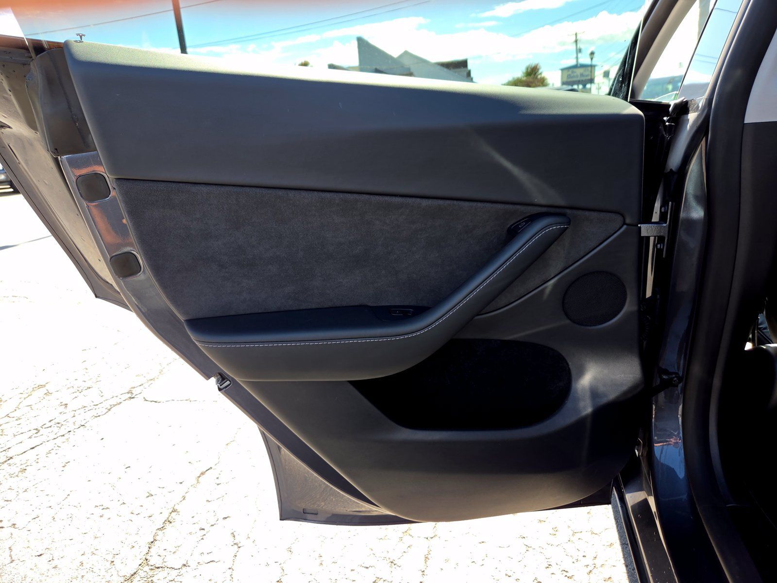 Used 2023 Tesla Model Y Performance AWD/4WD image 20
