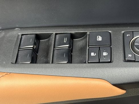 Used 2017 Lexus NX 200t FWD image 12