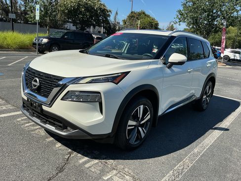 Certified 2023 Nissan Rogue SL AWD/4WD image 1
