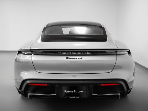 New 2025 Porsche Taycan image 11