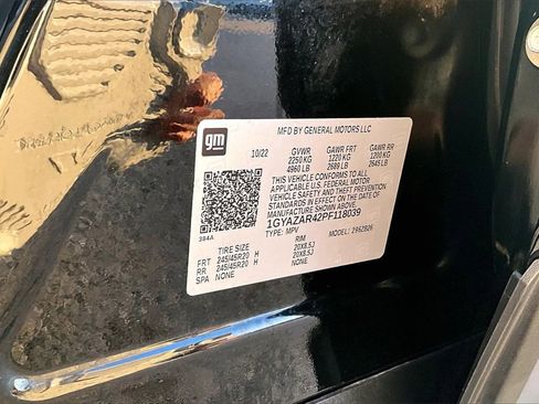 Used 2023 Cadillac XT4 Luxury w/ Cold Weather Package image 32