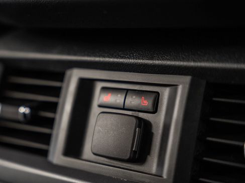 Certified 2022 Ford F150 Lariat w/ Equipment Group 502A High image 38