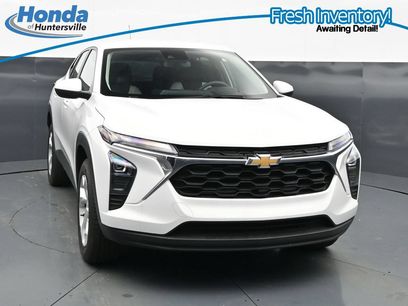 Used 2025 Chevrolet Trax LS w/ LS Convenience Package