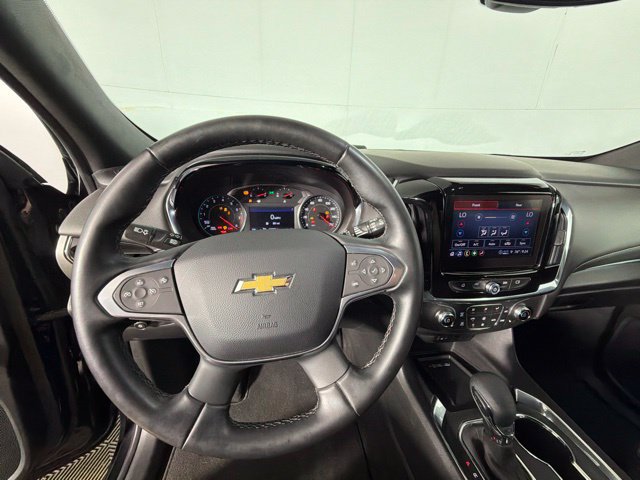 Used 2023 Chevrolet Traverse LT FWD image 12