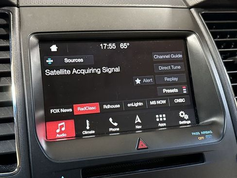 Used 2018 Ford Taurus SEL w/ Equipment Group 201A image 14