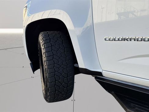 Used 2017 Chevrolet Colorado Z71 image 32