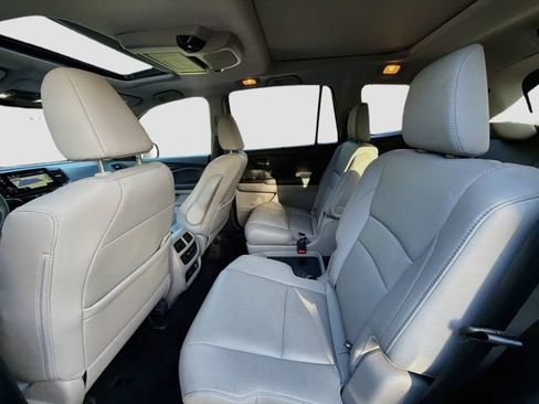 Used 2021 Honda Pilot Elite image 24