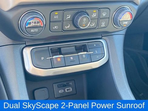 Used 2023 GMC Acadia Denali w/ Denali Ultimate Package image 13