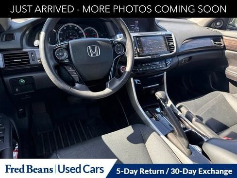 Used 2017 Honda Accord EX-L image 15