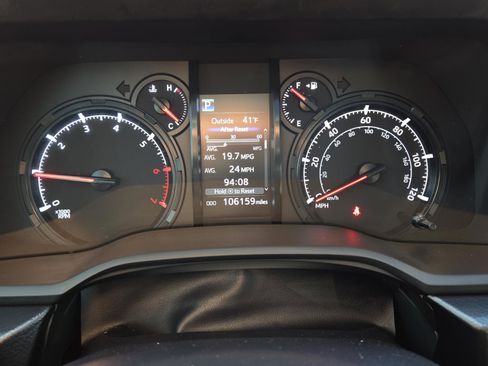 Used 2021 Toyota 4Runner SR5 Premium w/ Moonroof Package image 30