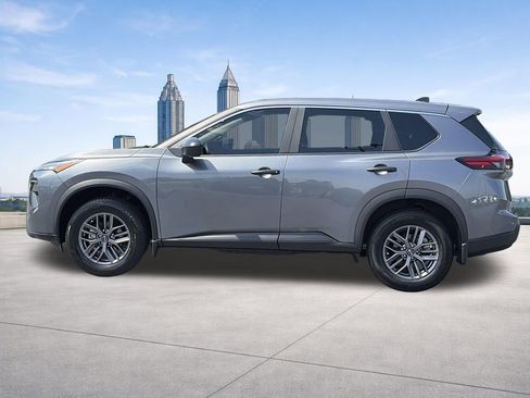 Certified 2024 Nissan Rogue S FWD image 2