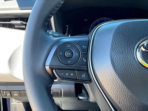 Used 2026 Toyota Corolla SE image 24